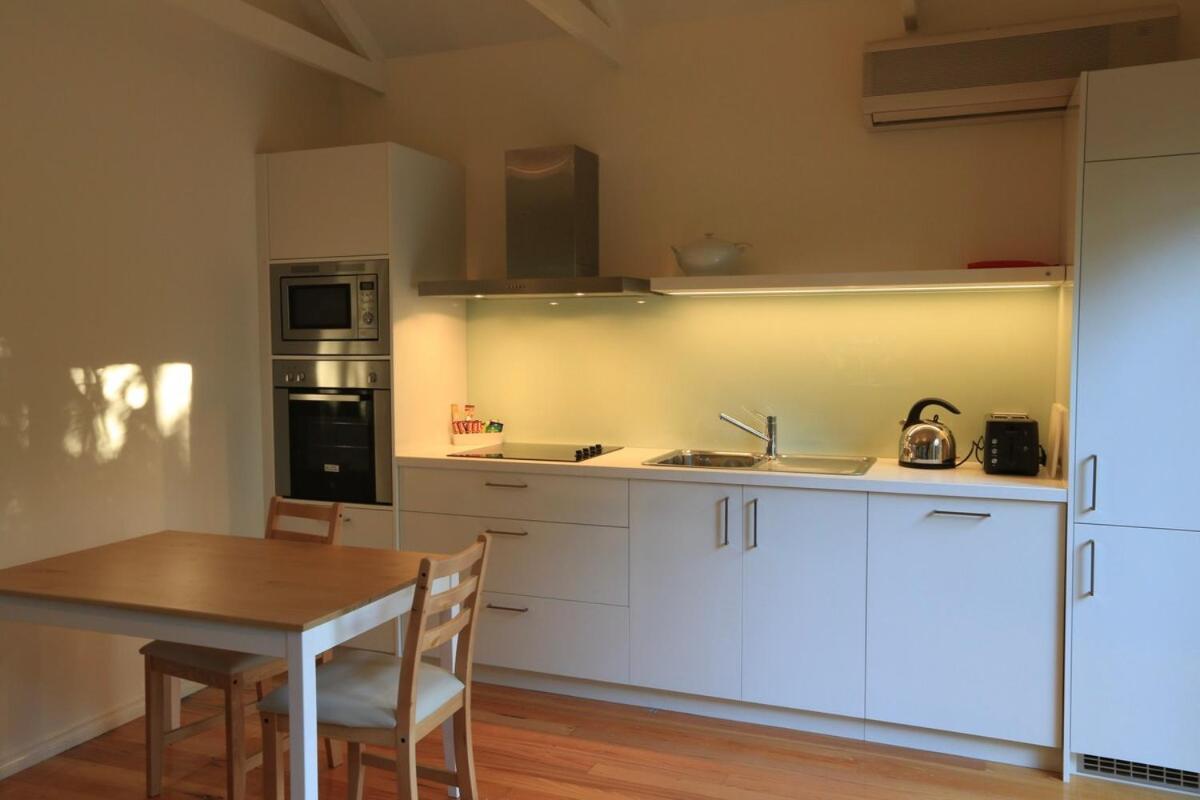 Inglenook Luxury Spa Cottage For Two Cowes Exterior photo
