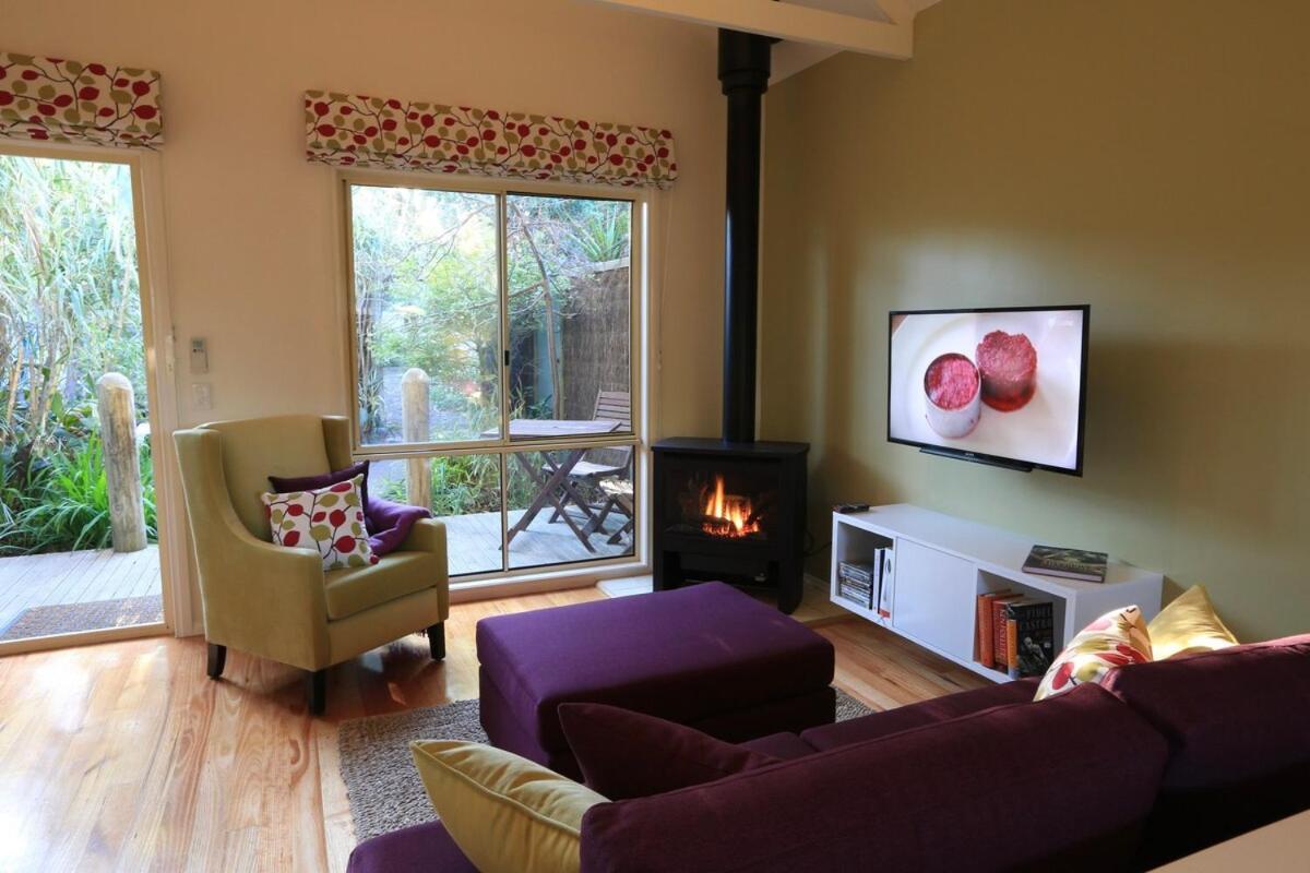Inglenook Luxury Spa Cottage For Two Cowes Exterior photo